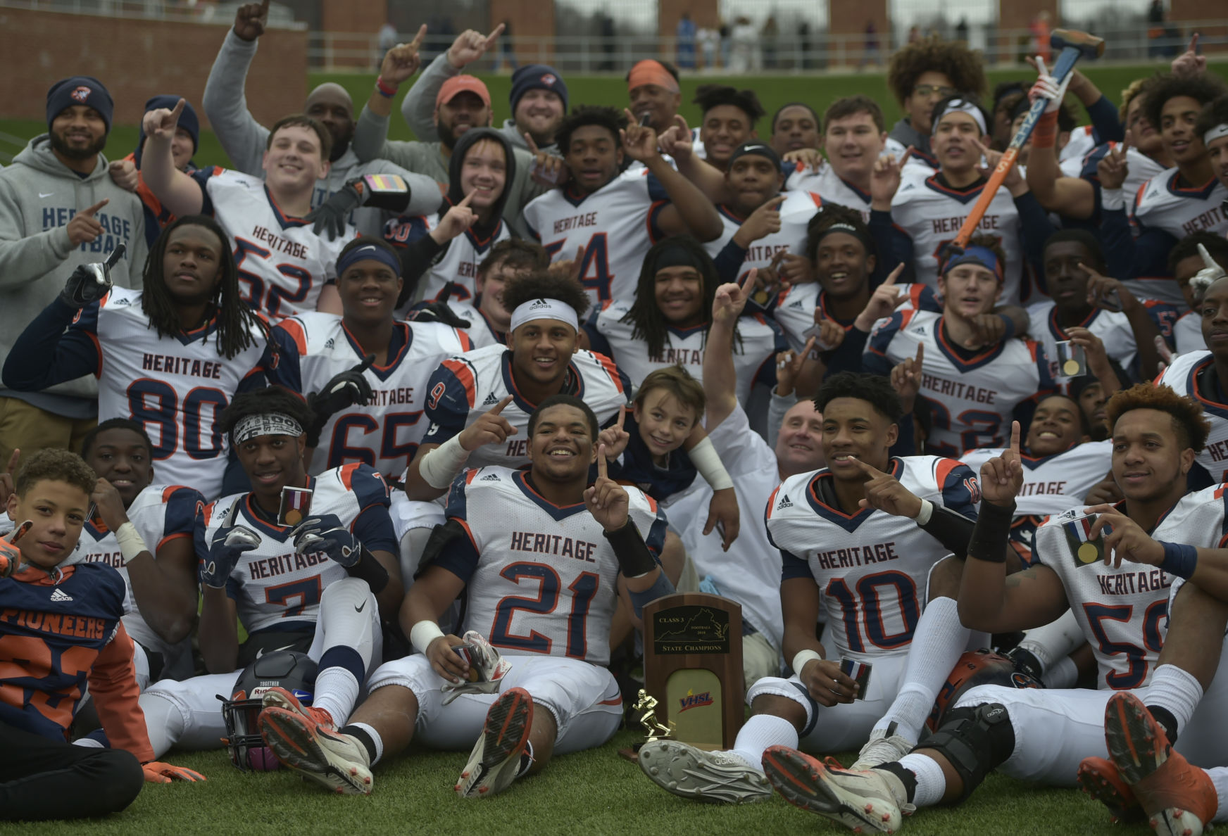 LNA 12092018 Heritge High Wins23.JPG